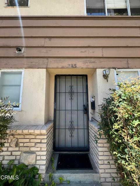Building Photo - 137 S Barranca Ave