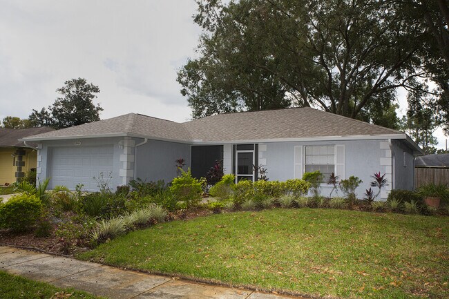 Building Photo - Tanglewood 28444