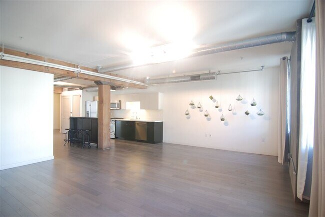 Foto del edificio - 527 Molino St
