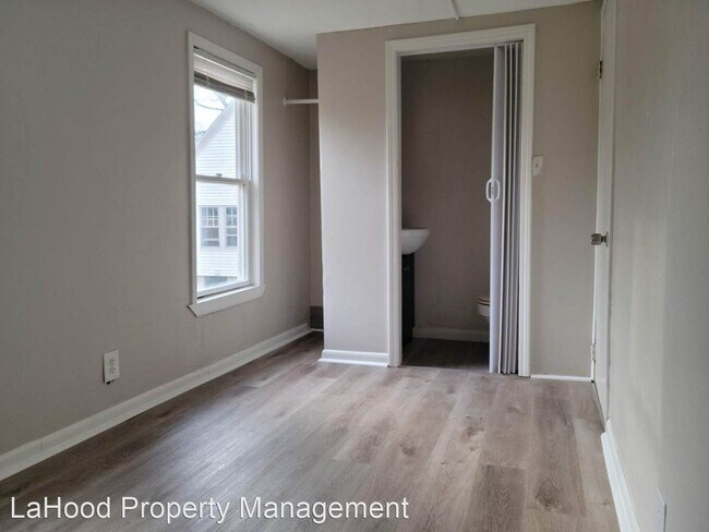 Building Photo - 1 br, 1.5 bath House - 120 Edgehill Avenue