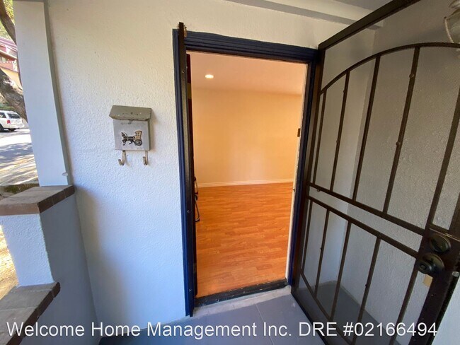 Building Photo - 3 br, 1 bath House - 45 Green Street