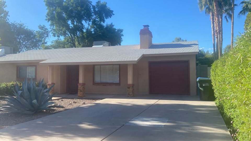 Primary Photo - 1312 E Coolidge St