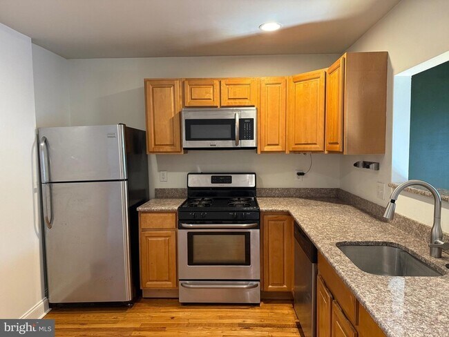 Foto del edificio - 733 N Bucknell St