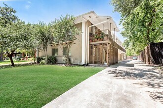 Building Photo - 4931 Junius St