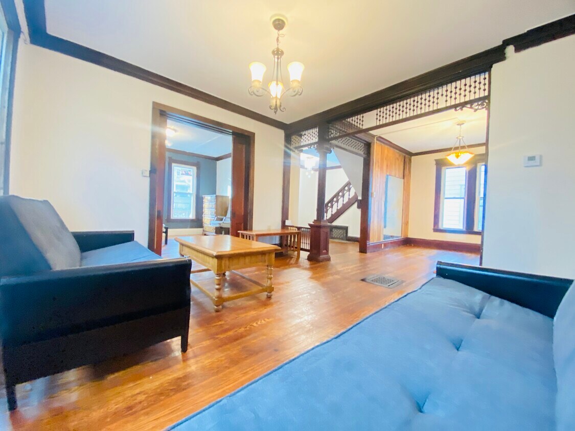 Foto principal - 1337 Madison St