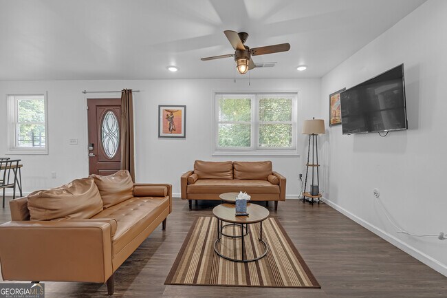 Foto del edificio - 2533 Godfrey Dr NW