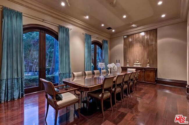 Foto del edificio - 1061 Laurel Way