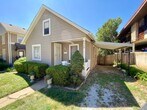 Foto principal - Two Bed Two Bath Home in West Plaza