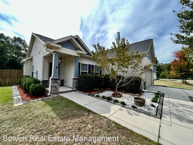Foto del edificio - 3 br, 2 bath House - 807 Lavender Court