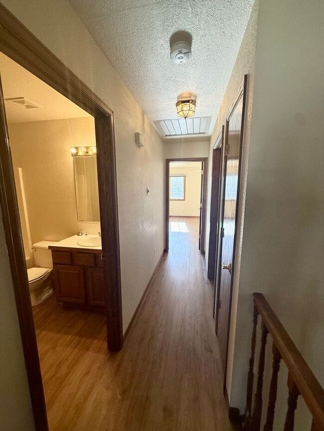 Foto del edificio - Beautifully Maintained 2 Bed, 2 Bath Ranch Style Townhome with 2 Car Garage in East Loveland