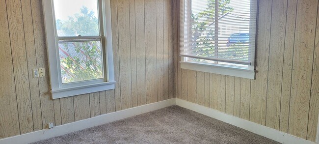 Foto del edificio - ONE BEDROOM HOME EAST OF PRINCE STREET