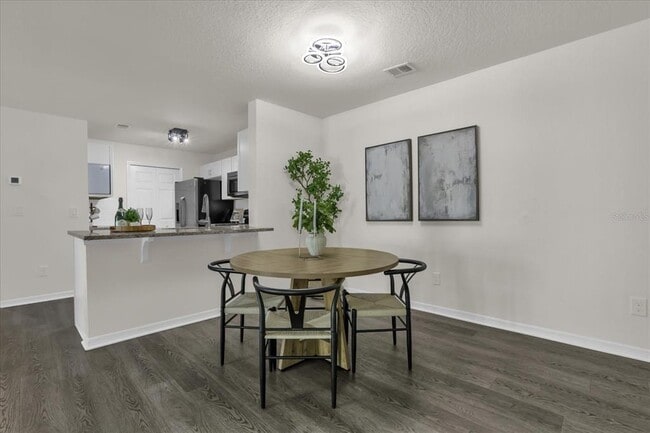 Building Photo - 7606 Pissarro Dr