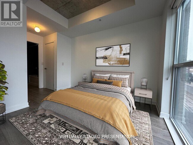 Photo du bâtiment - 1205 Queen St W