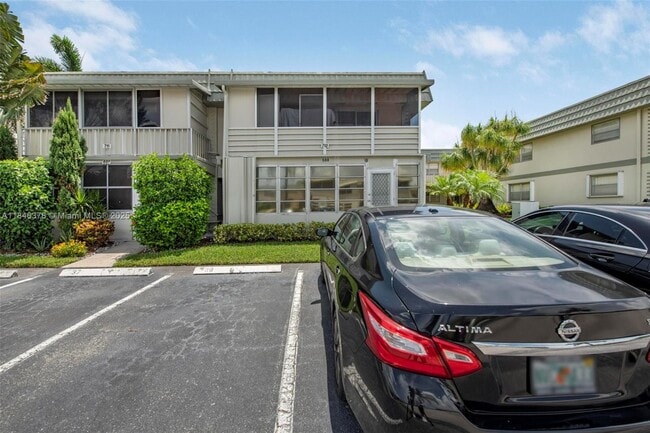 Building Photo - 712 Monaco Ct