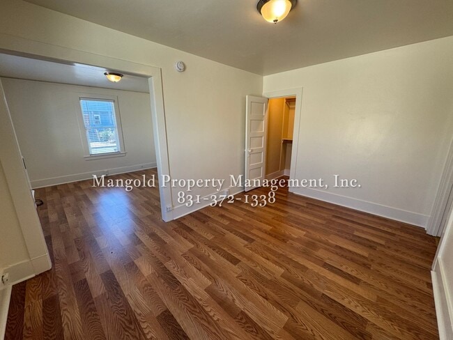 Building Photo - 1205first