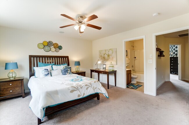 Foto del edificio - The Reserve at Catawba Creek