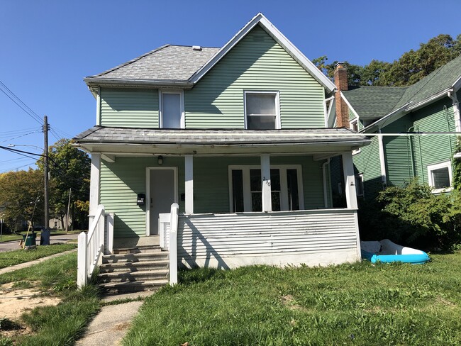 Building Photo - 230 S Pennsylvania Ave