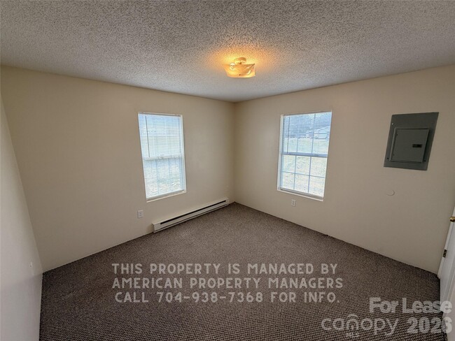 Building Photo - 1860 Sells Rd