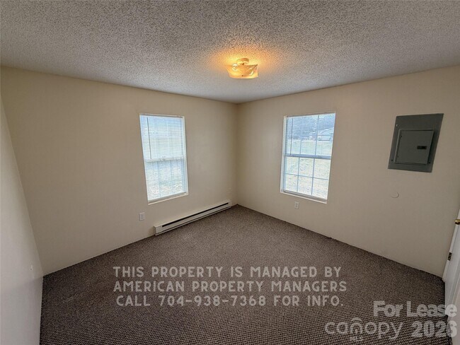 Foto del edificio - 1860 Sells Rd