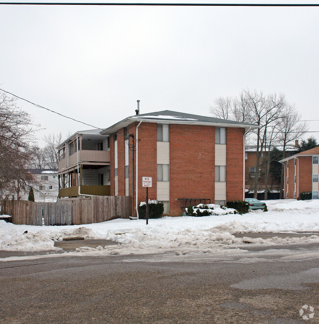 Building Photo - Dominion Townhomes