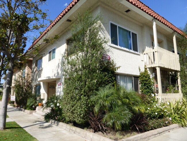 Building Photo - 6 Esperanza Ave