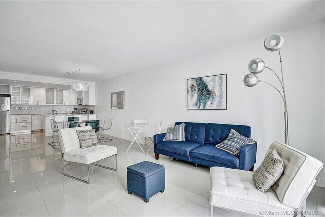 Building Photo - 19370 Collins Ave