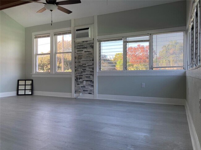 Foto del edificio - 634 Cypress St