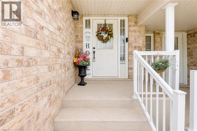 Building Photo - 235 Red Clover Ct