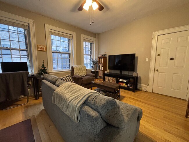 Foto del edificio - 98 Myrtle St