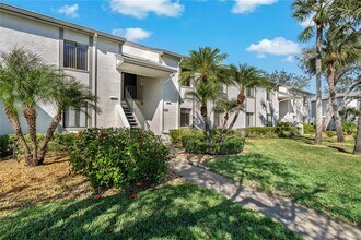 Building Photo - 122 E Cypress Ct