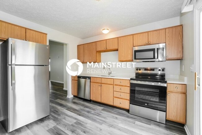 Building Photo - 3 Bedroom Pet-Friendly Home in Columbus, O...