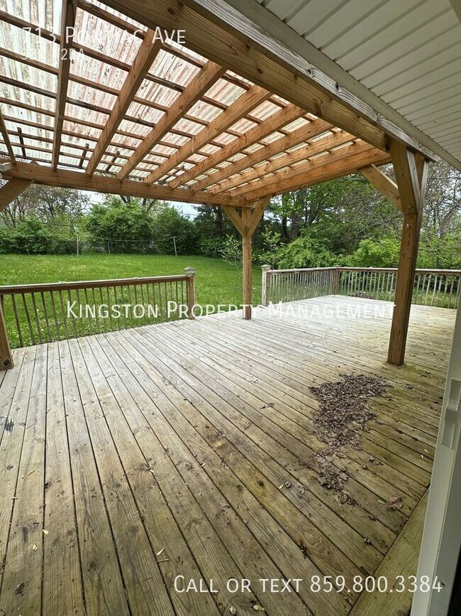 Building Photo - 3 bedroom! 1/2 OFF SECURITY DEPOSIT!!