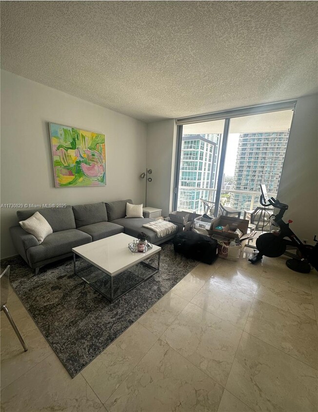 Foto principal - 1060 Brickell Ave