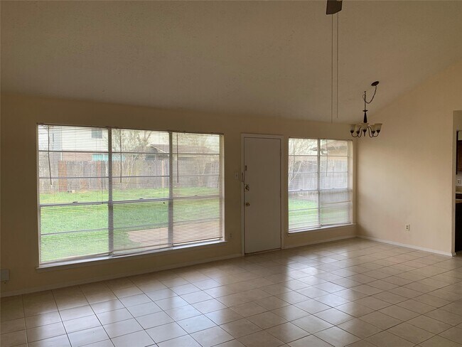 Foto del edificio - 7223 Sharpsburg Dr