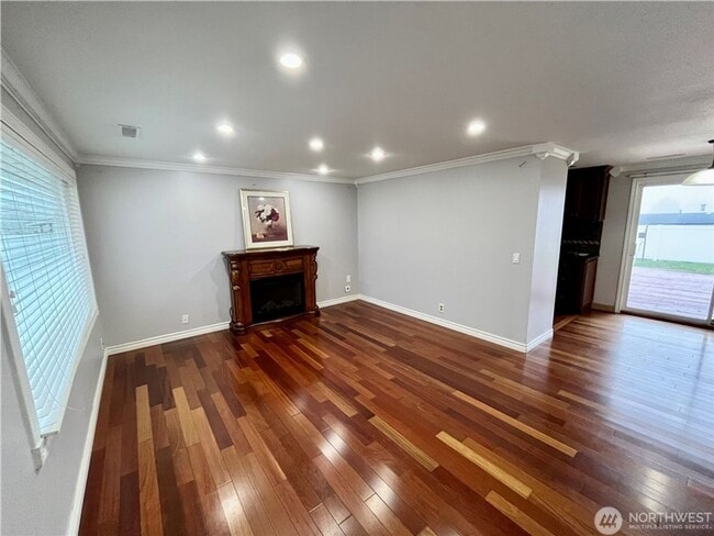 Building Photo - 4bd/1.75ba Renton Home