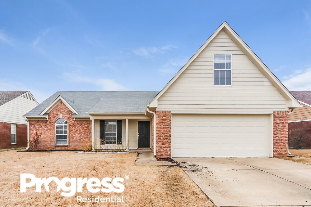 Primary Photo - 1660 Cherry Creek Dr