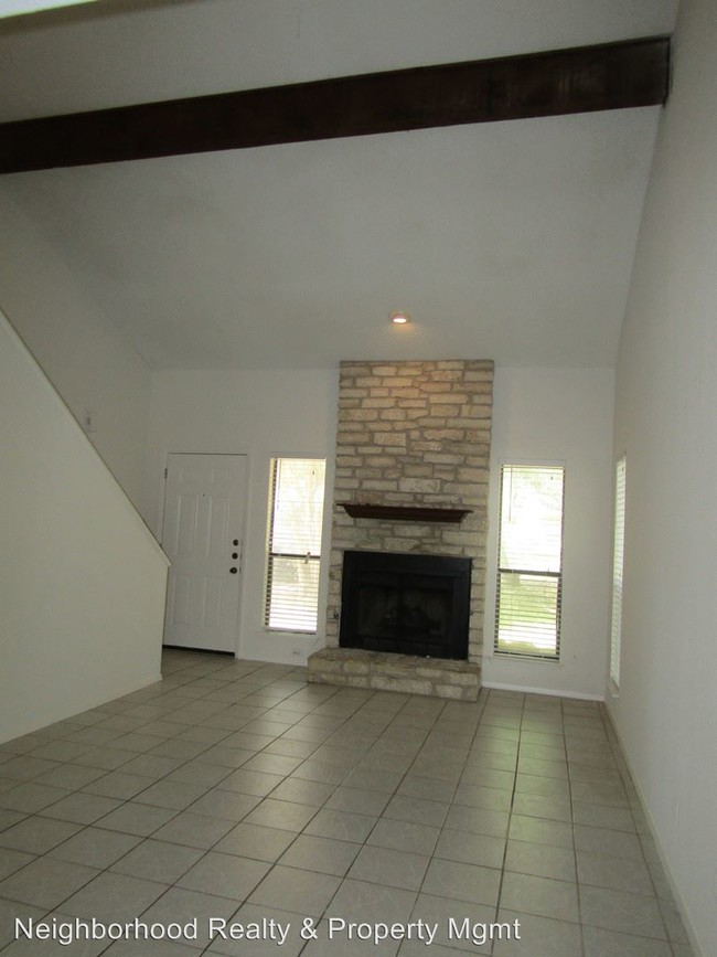 Building Photo - 7001 Winedale Dr