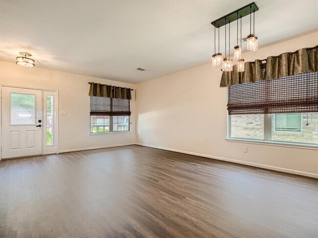 Foto del edificio - 21643 Manitou Falls Ln