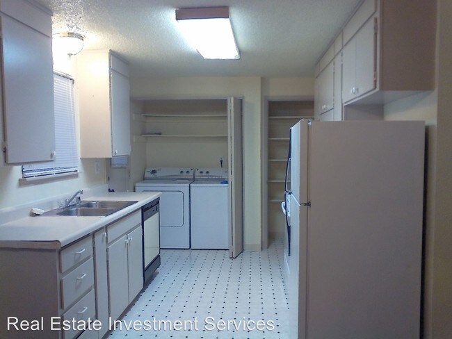 Foto del edificio - 6115 88th St SW