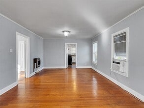 Building Photo - 5019 Avenue M 1/2