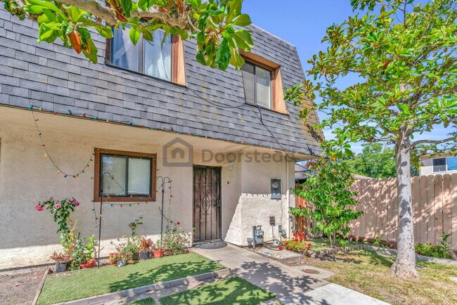 Building Photo - 27501 Huntwood Ave