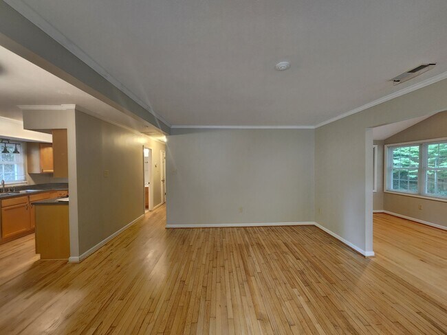 Foto del edificio - ***FIRST MONTH RENT FREE*** Black Mountain Rentals- Close to Lake Tomahawk and Black Mountain Gol...