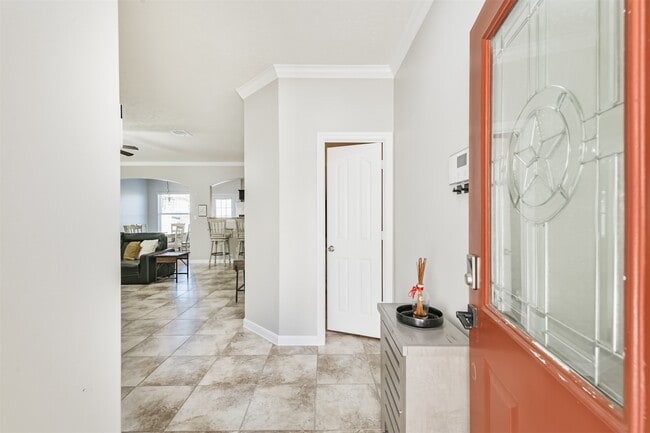 Building Photo - 1822 Don Alejandro