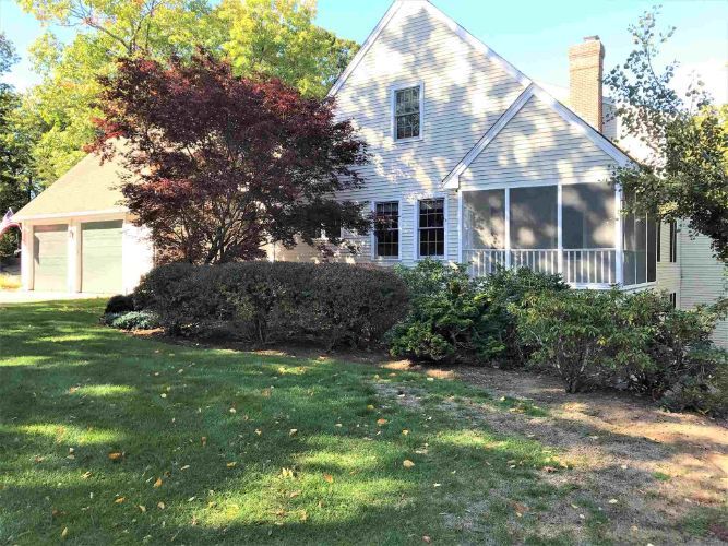 9 Gowing Ln, Amherst, NH 03031 Condo for Rent in Amherst, NH