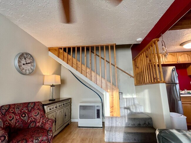 Building Photo - Furnished cabin for rent