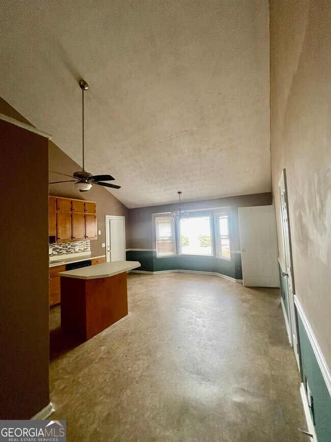 Foto del edificio - 685 Cowan Rd