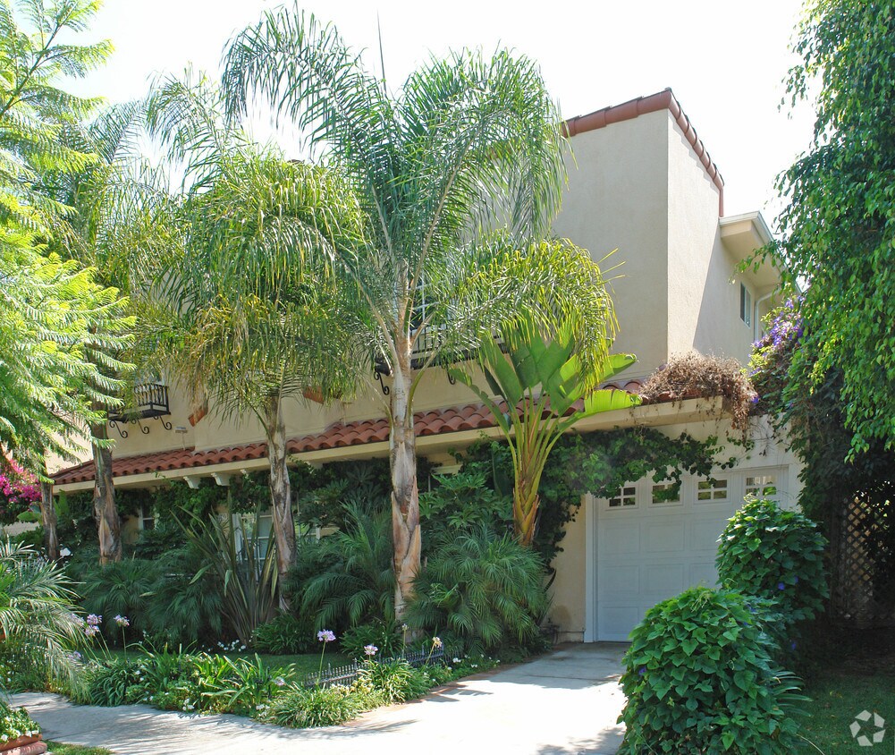 Foto del edificio - 908 N Alfred St