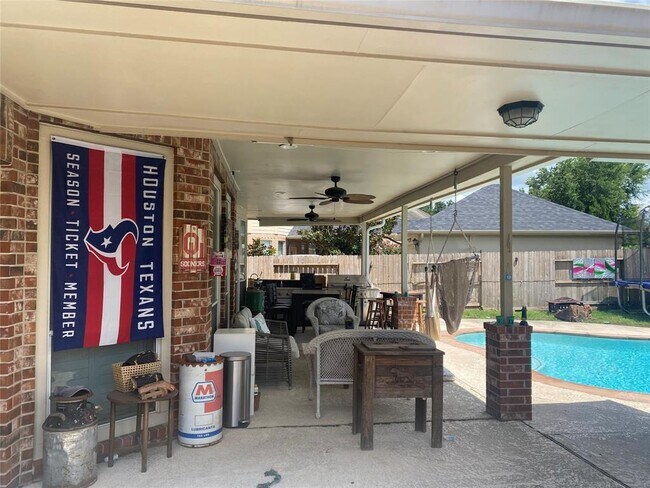 Building Photo - 12223 N Shadow Cove Dr