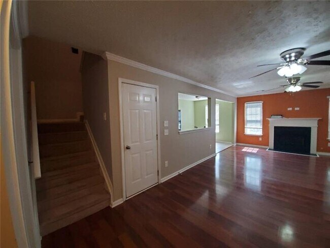 Building Photo - 912 Waverly Hills Ct