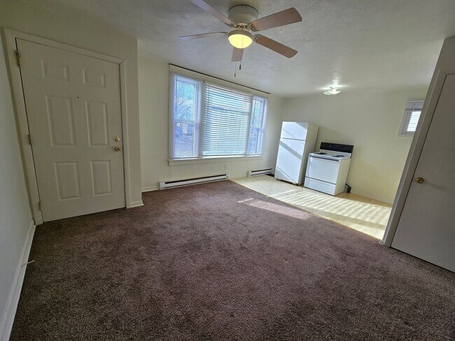 Foto del edificio - 618 E Mulberry St